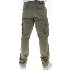 Shop Lyle & Scott Men Trousers at Brands Seekers