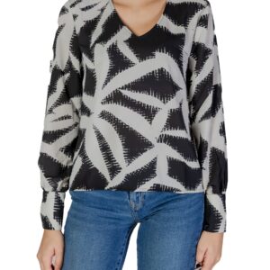 Shop Jacqueline De Yong Women’s Blouse Black 15345757 at Brands Seekers
