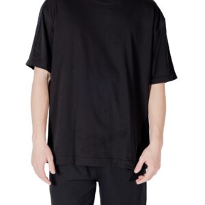 Shop Calvin Klein Sport Men’s Black T-Shirt S/S T-SHIRT at Brands Seekers