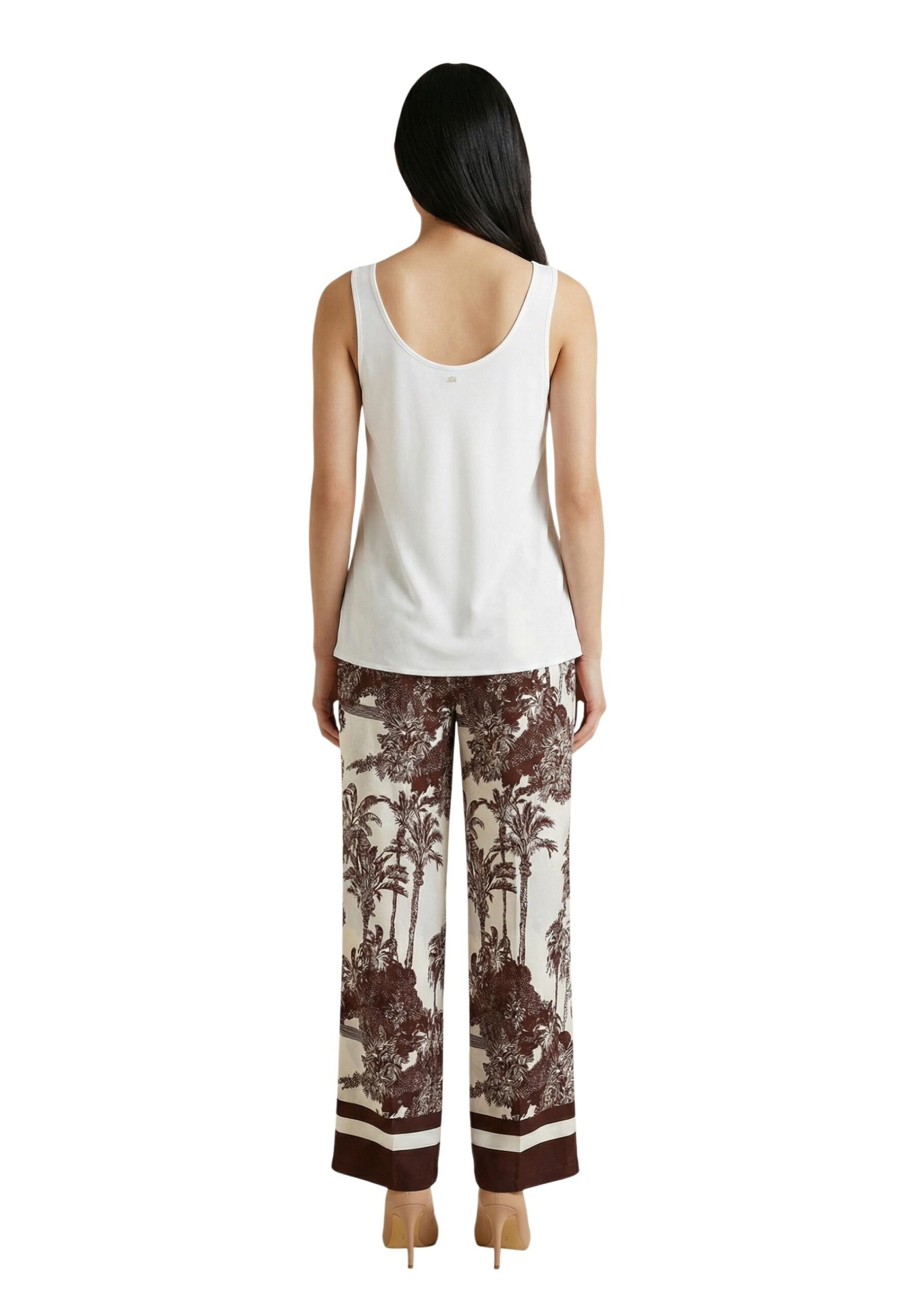 Shop Artigli Women’s White Tank-Top ACCN004964 at Brands Seekers