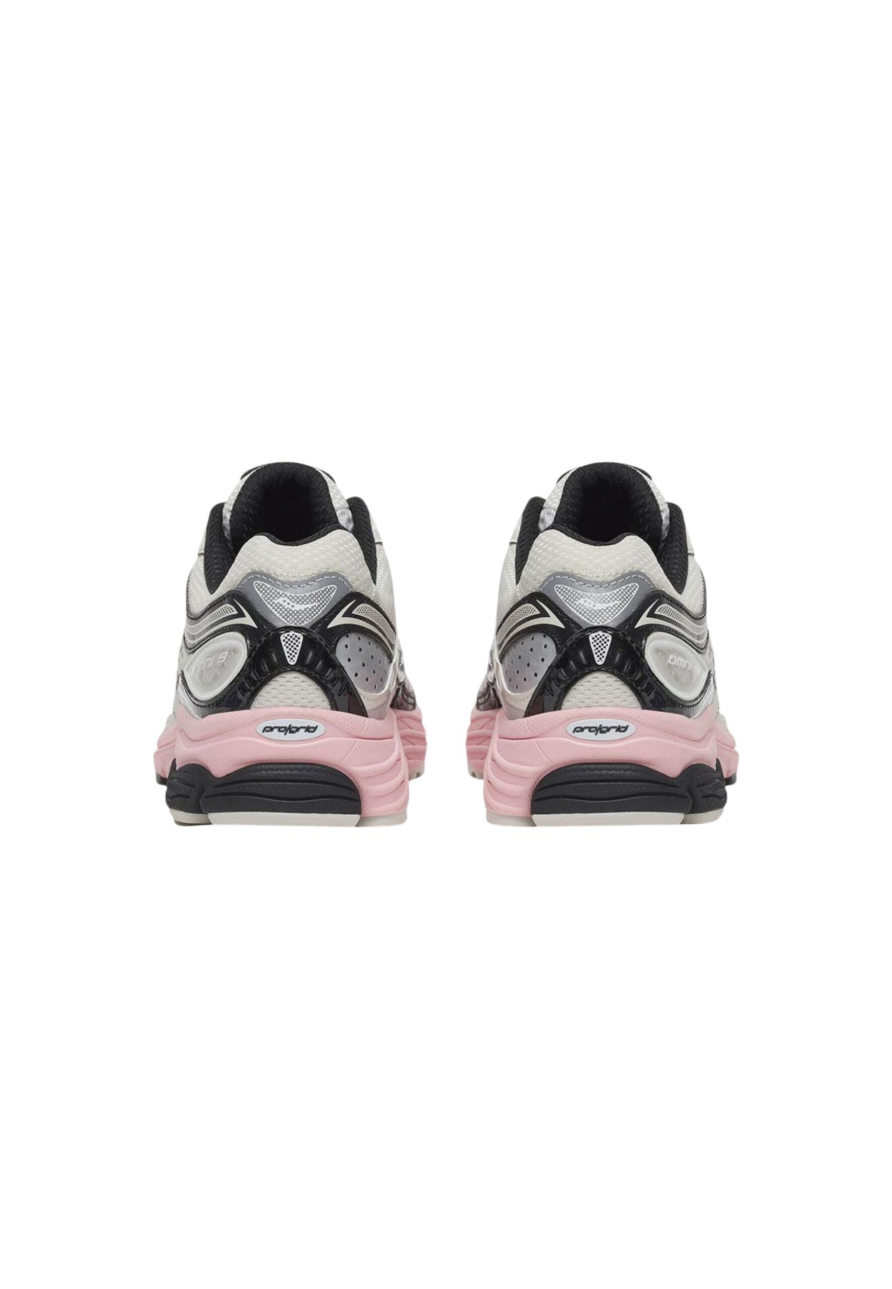 Saucony PROGRID OMNI 9 メンズグレースニーカー