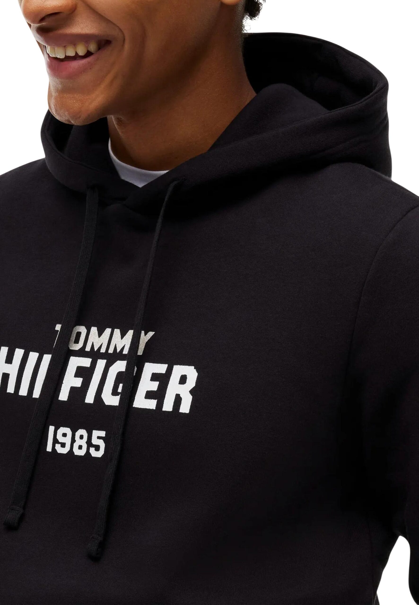 Shop Tommy Hilfiger Men Sweatshirts at Brands Seekers